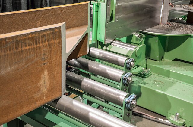 Miter Cutting Mechanism Miter Cutting Mechanism
