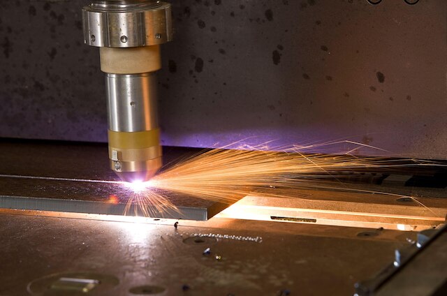 Plasma/Oxy-Fuel Cutting up to 3” Thick Plate Plasma/Oxy-Fuel Cutting up to 3” Thick Plate