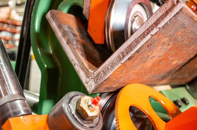 Nonstop Throughput with Roller Feed Technology Nonstop Throughput with Roller Feed Technology