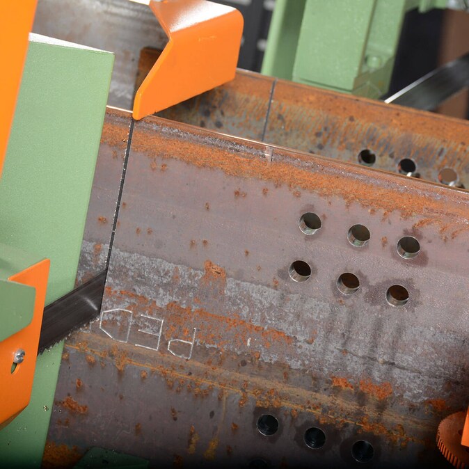 straight and miter cut sawing straight and miter cut sawing